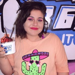 Meet your Posher, Marissa